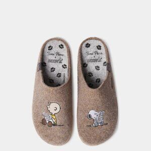 Toni Pons Men's clog-style Snoopy slippers